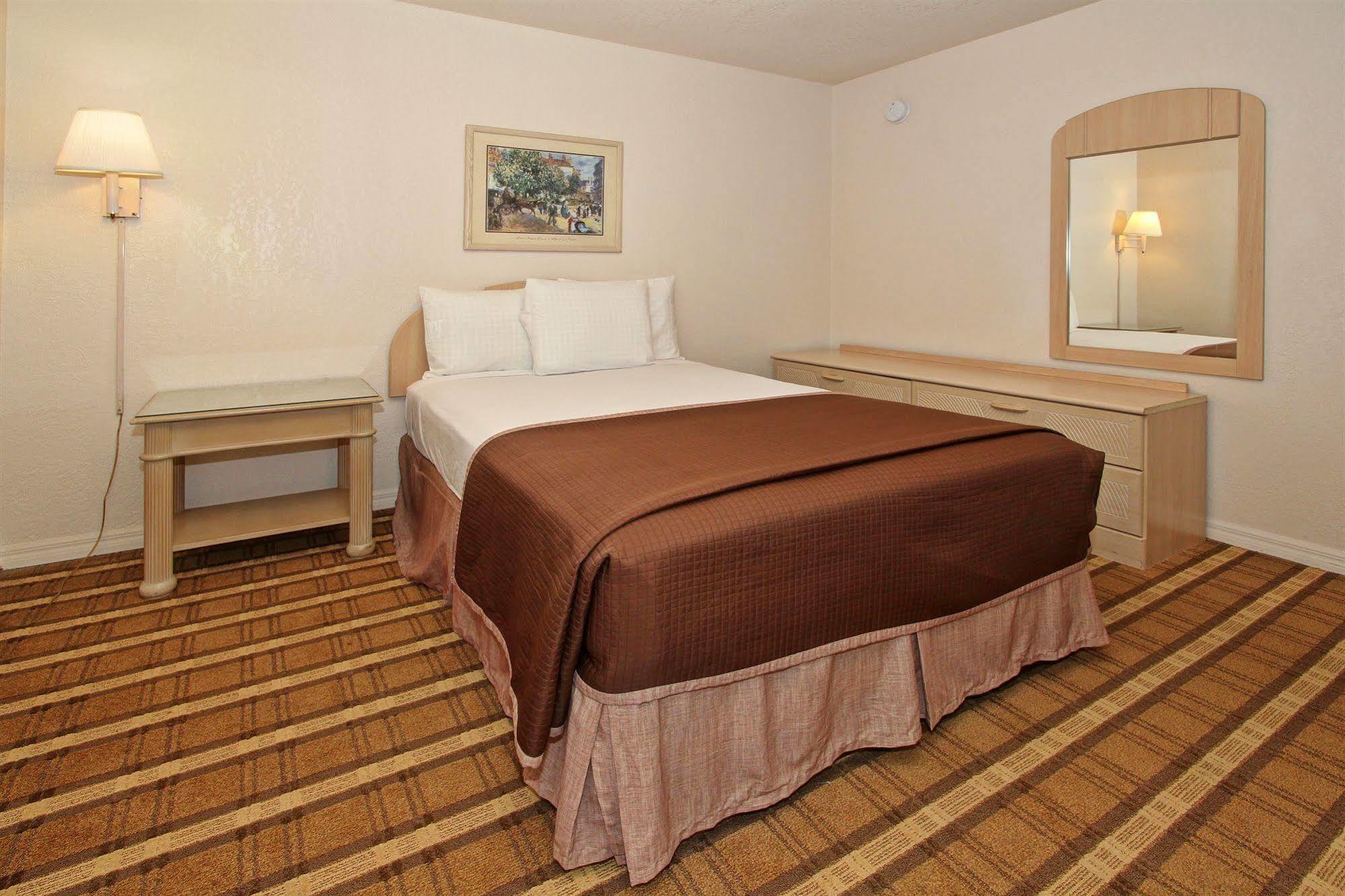Motel Super 8 By Wyndham Kissimmee Exterior foto
